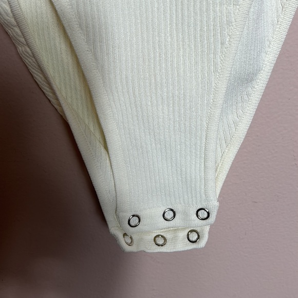 Kendall + Kylie Ivory Ribbed Bodycon Tank Top size S- NWT - Picture 7 of 14